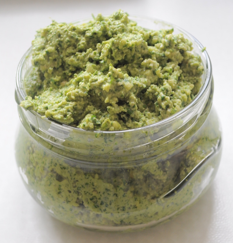 No-oil pesto