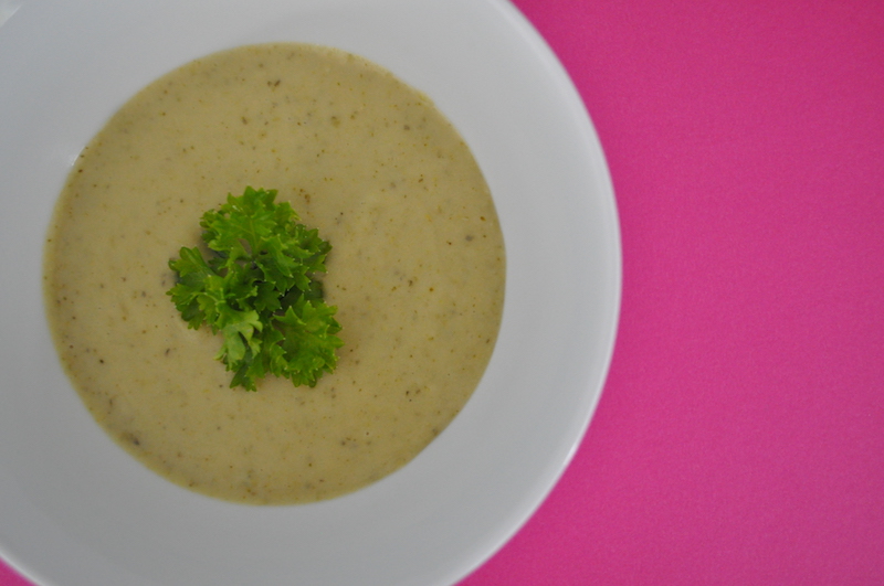 Roasted Garlic, Butter Beans & Broccoli Soup